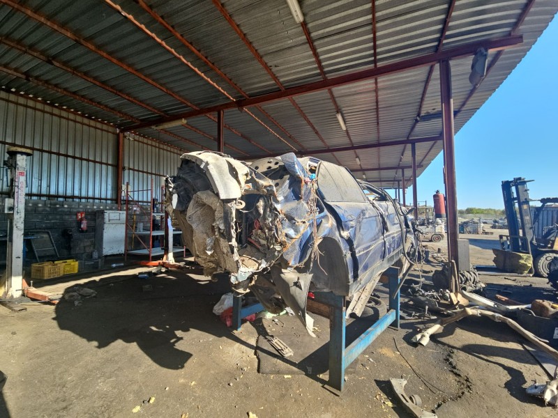 bmw 7 (e38) del año 2001