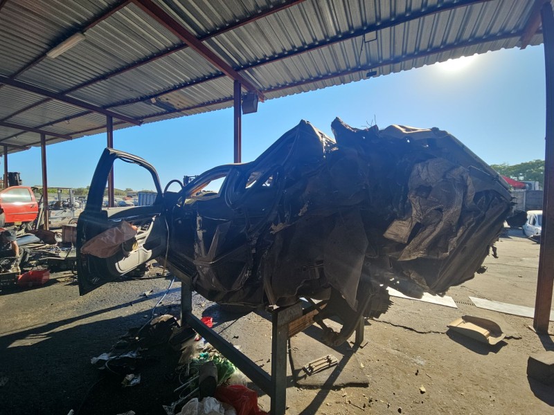 bmw 7 (e38) del año 2001