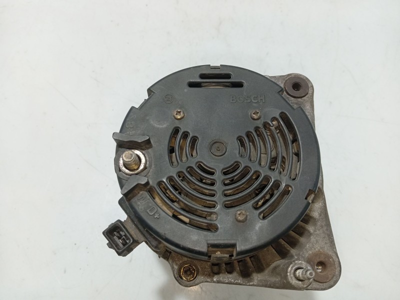 Recambio de alternador para volkswagen vento (1h2) 1.9 tdi referencia OEM IAM 028903025GV  
