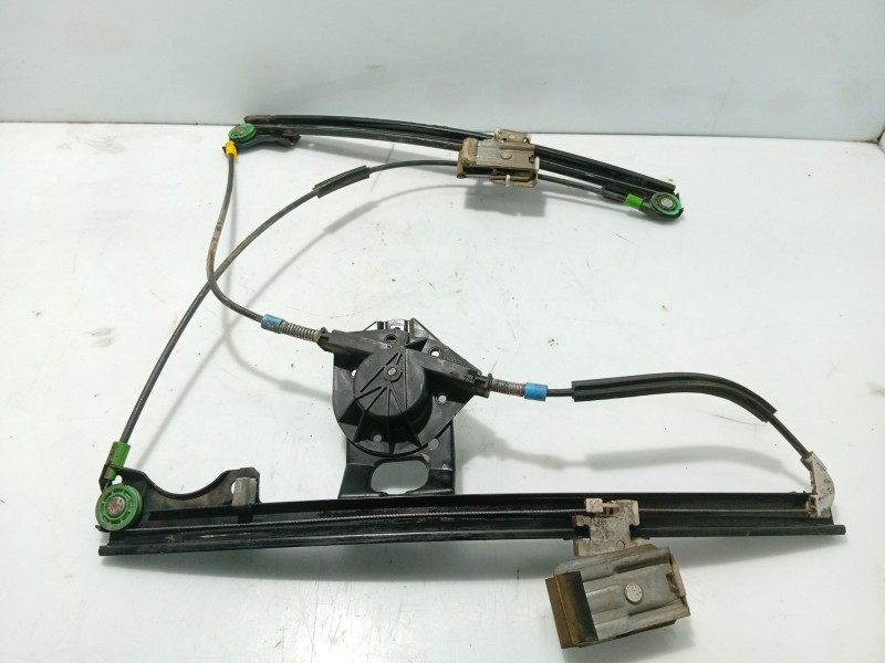 Recambio de elevalunas delantero izquierdo para volkswagen vento (1h2) 1.9 tdi referencia OEM IAM 1H0837401B  