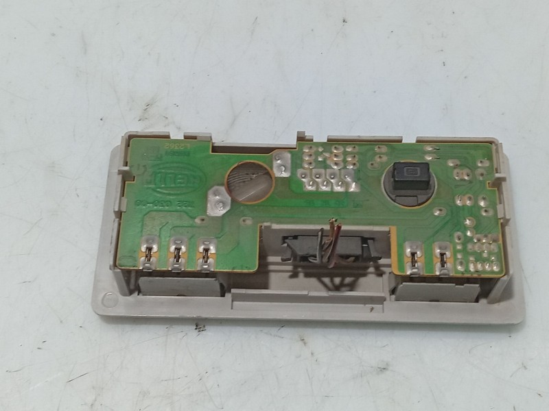 Recambio de luz interior para volkswagen vento (1h2) 1.9 tdi referencia OEM IAM   