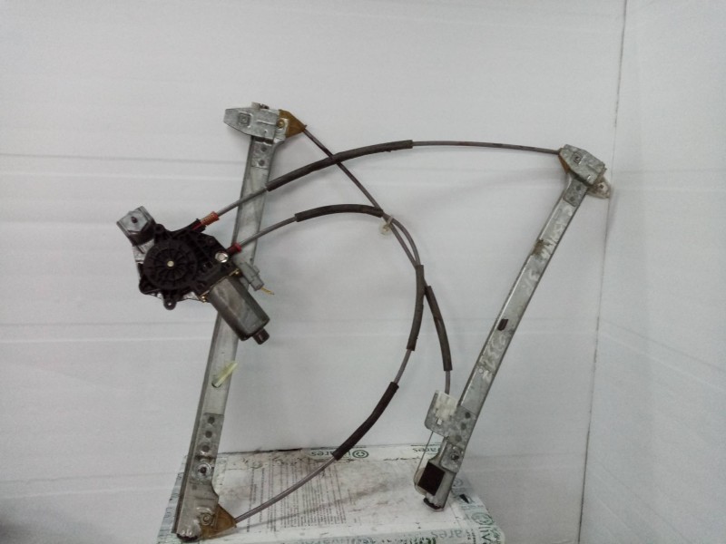 Recambio de elevalunas delantero derecho para citroen xsara berlina 1.6   |   0.97 - 0.05 | 1997 - 2005 | 88 cv / 65 kw referenc