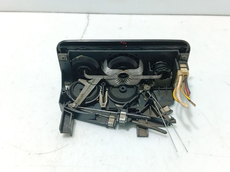 Recambio de mando calefaccion / aire acondicionado para volkswagen vento (1h2) 1.9 tdi referencia OEM IAM   