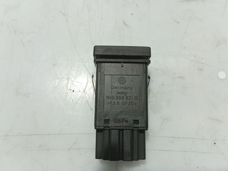 Recambio de interruptor para volkswagen vento (1h2) 1.9 tdi referencia OEM IAM   