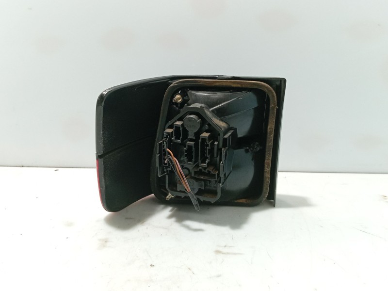 Recambio de piloto trasero derecho para volkswagen vento (1h2) 1.9 tdi referencia OEM IAM 1H5945112B  