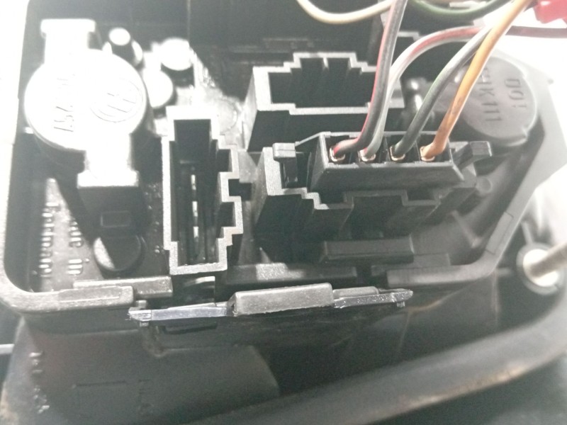 Recambio de piloto trasero izquierdo para volkswagen vento (1h2) 1.9 tdi referencia OEM IAM 1H5945111B  