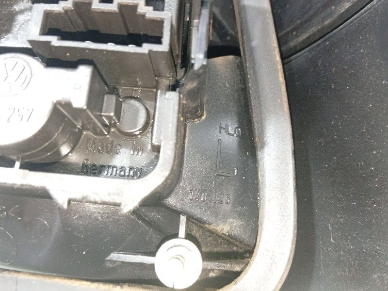 Recambio de piloto trasero izquierdo para volkswagen vento (1h2) 1.9 tdi referencia OEM IAM 1H5945111B  