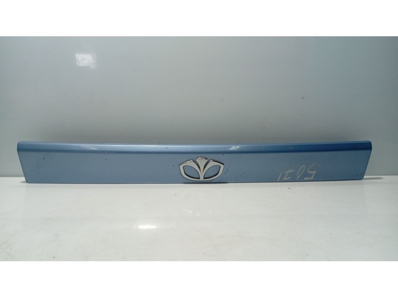 Recambio de moldura para daewoo kalos (klas) 1.2 referencia OEM IAM   