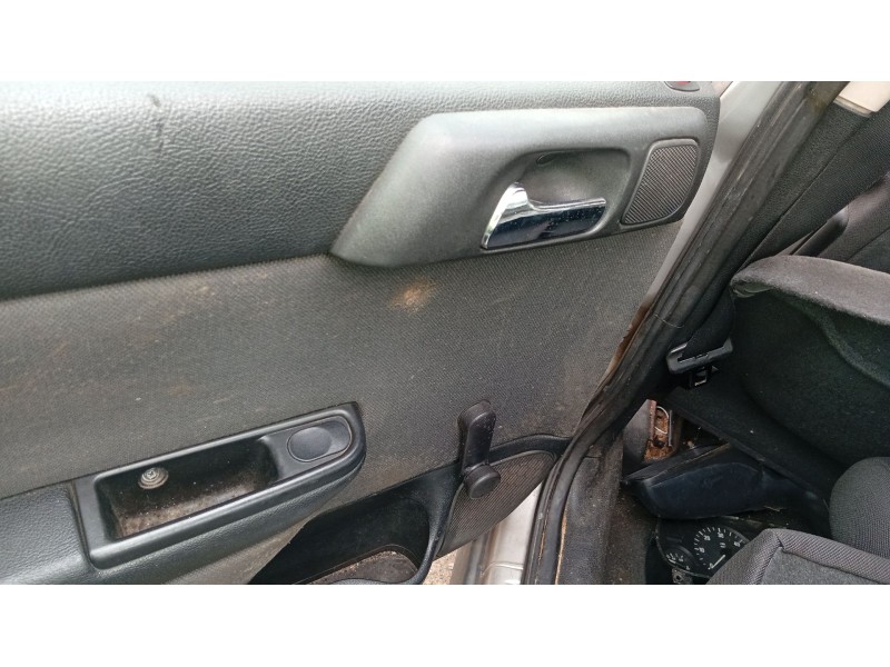 opel astra g hatchback (t98) del año 2003