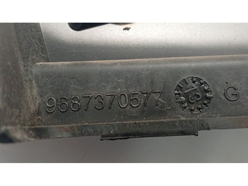 Recambio de moldura para citroën c4 ii (nc_) 1.6 hdi 90 referencia OEM IAM 9687370577  