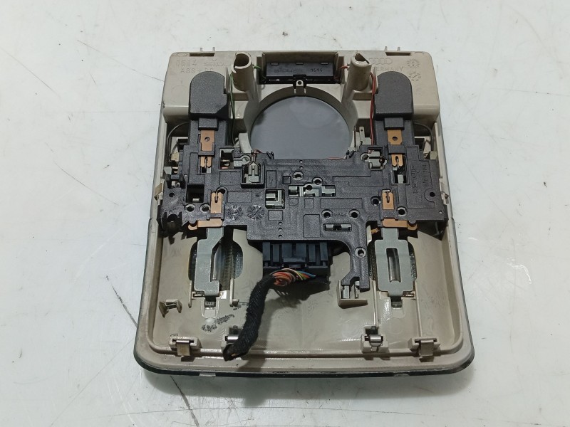 Recambio de luz interior para audi a4 b5 (8d2) 1.9 tdi referencia OEM IAM   