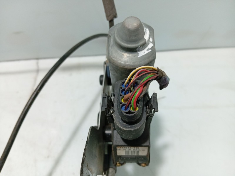 Recambio de elevalunas delantero izquierdo para audi a4 b5 (8d2) 1.9 tdi referencia OEM IAM 8D0837461  