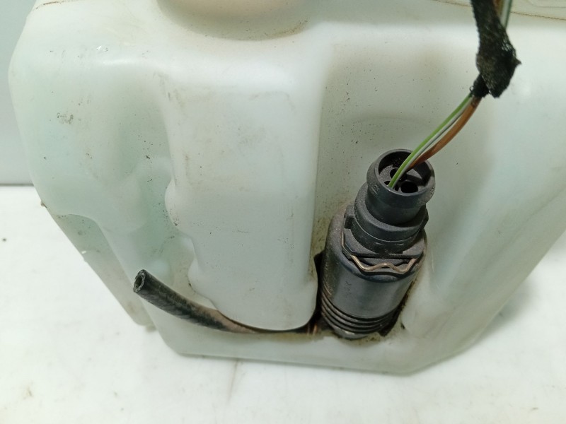 Recambio de deposito limpia para audi a4 berlina (b5) referencia OEM IAM   