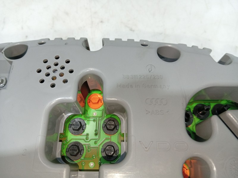 Recambio de cuadro instrumentos para audi a4 berlina (b5) referencia OEM IAM   