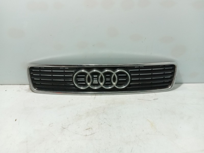 Recambio de moldura para audi a4 berlina (b5) referencia OEM IAM   