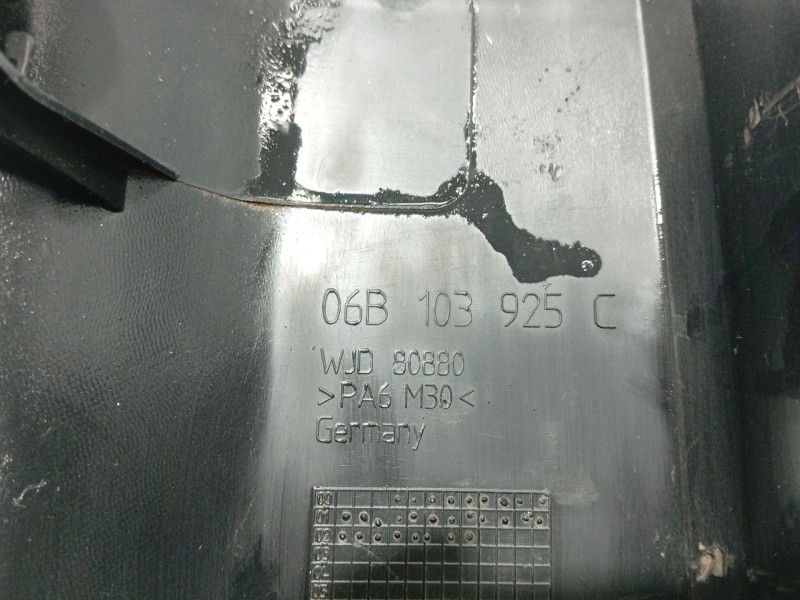 Recambio de tapa motor para audi a4 berlina (b5) referencia OEM IAM   