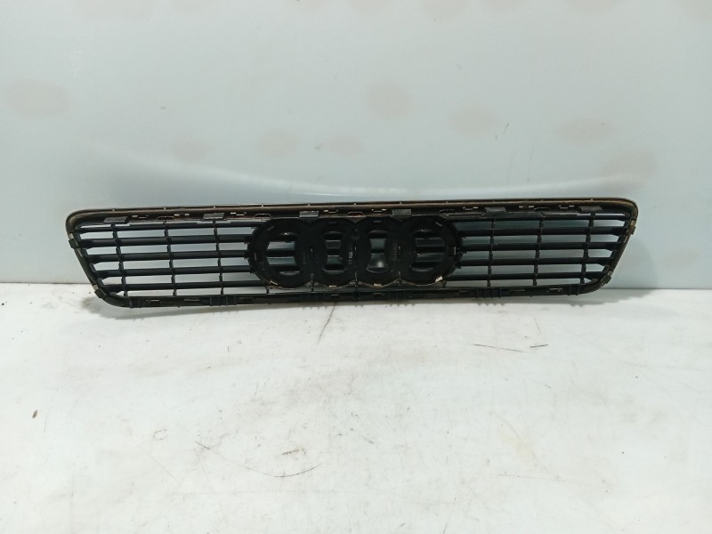 Recambio de moldura para audi a4 berlina (b5) referencia OEM IAM   