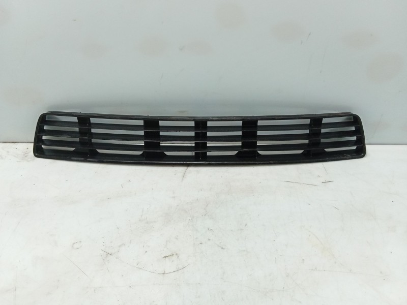 Recambio de moldura para audi a4 berlina (b5) referencia OEM IAM   