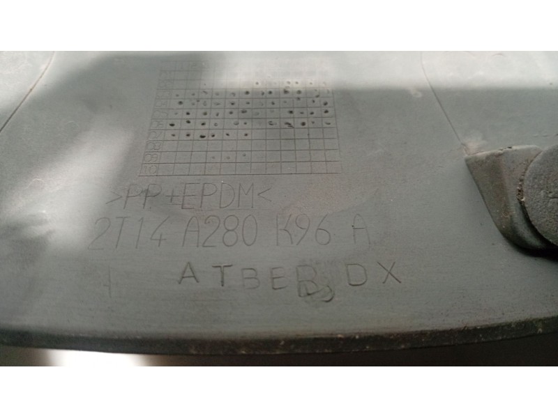 Recambio de moldura para ford tourneo connect 1.8 tdci referencia OEM IAM 2T14A280K96A  