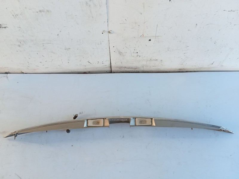 Recambio de moldura para ssangyong rodius i 2.7 xdi referencia OEM IAM 7963021000  