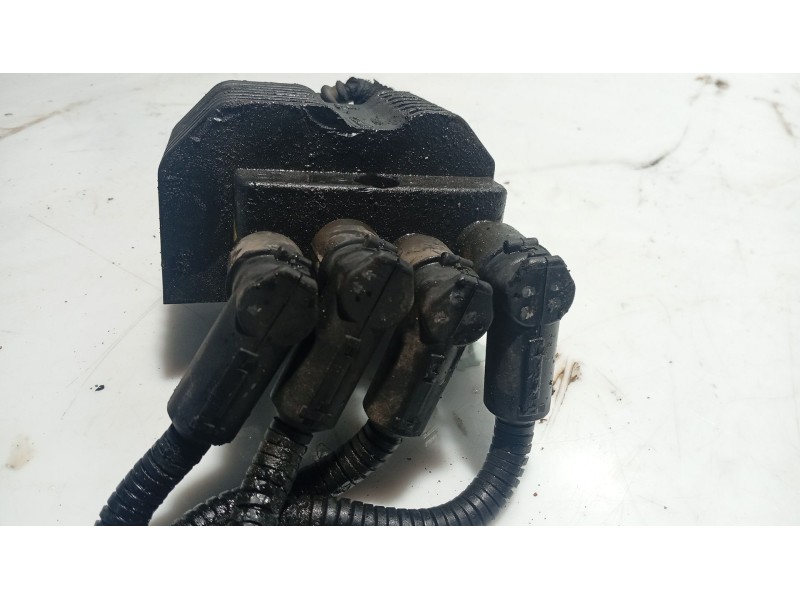 Recambio de bobina encendido para opel astra g sedán (t98) 1.6 (f69) referencia OEM IAM 10457075  