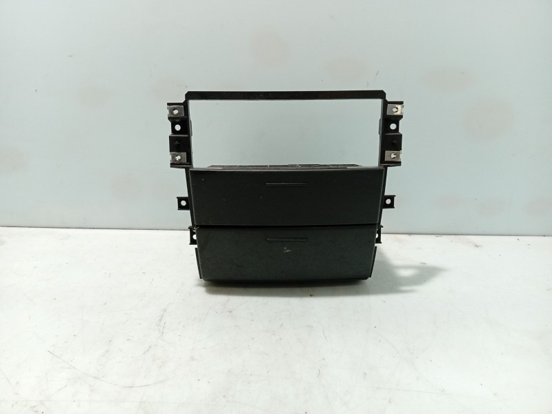 Recambio de consola central delantera para kia sorento i (jc) 2.5 crdi referencia OEM IAM   