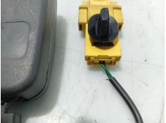 Recambio de anclaje cinturon delantero izquierdo para kia sorento i (jc) 2.5 crdi referencia OEM IAM    2