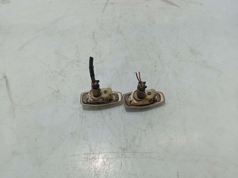 Recambio de piloto lateral izquierdo para kia sorento i (jc) 2.5 crdi referencia OEM IAM   