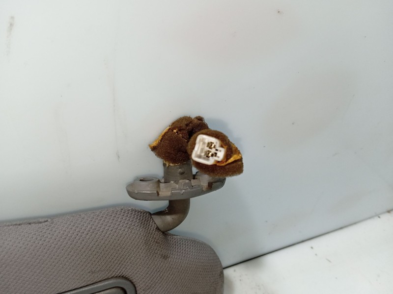 Recambio de parasol derecho para kia sorento i (jc) 2.5 crdi referencia OEM IAM 852023E05044  