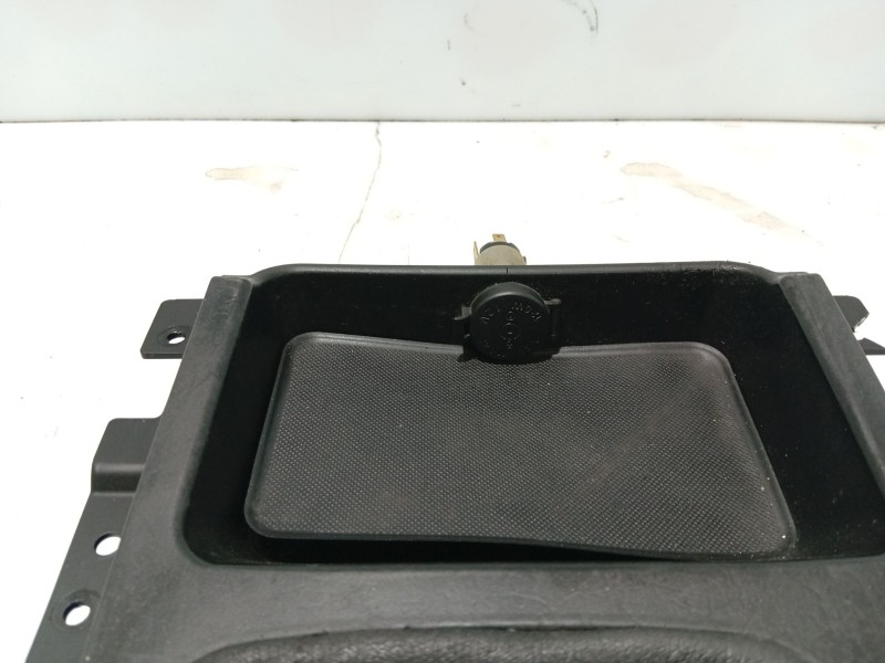 Recambio de moldura para kia sorento i (jc) 2.5 crdi referencia OEM IAM   