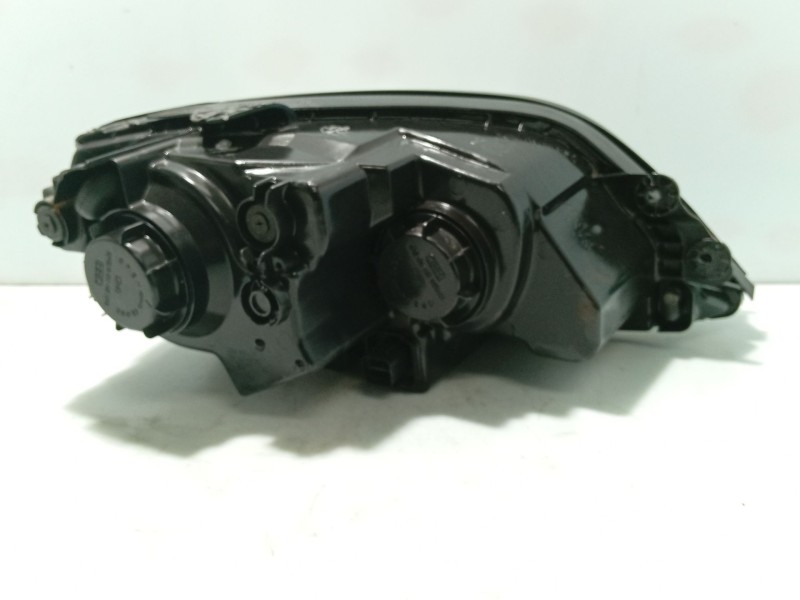 Recambio de faro izquierdo para kia sorento i (jc) 2.5 crdi referencia OEM IAM 921013E050  