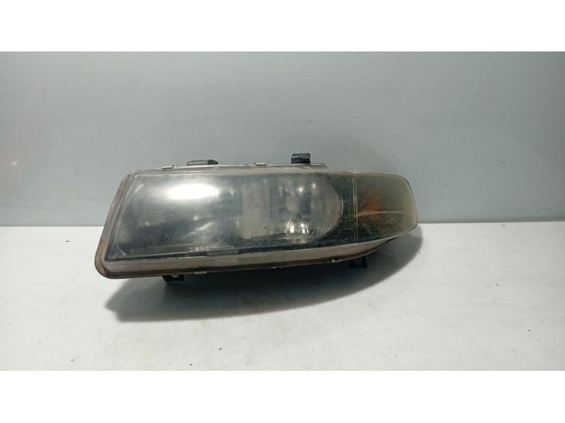 Recambio de faro izquierdo para seat leon (1m1) 1.6 16 v referencia OEM IAM 1M1941015  