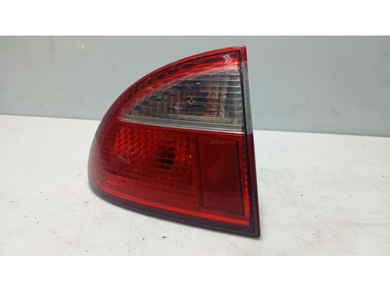 Recambio de piloto trasero izquierdo para seat leon (1m1) 1.6 16 v referencia OEM IAM 1M694511101C  