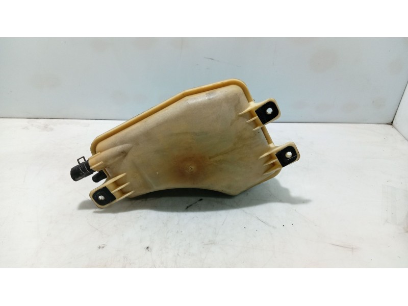 Recambio de deposito expansion para kia sorento i (jc) 2.5 crdi referencia OEM IAM 254303E201  