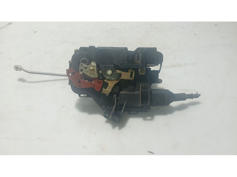 Recambio de cerradura puerta delantera derecha para audi a4 b6 (8e2) 2.0 referencia OEM IAM 8E1837016C  