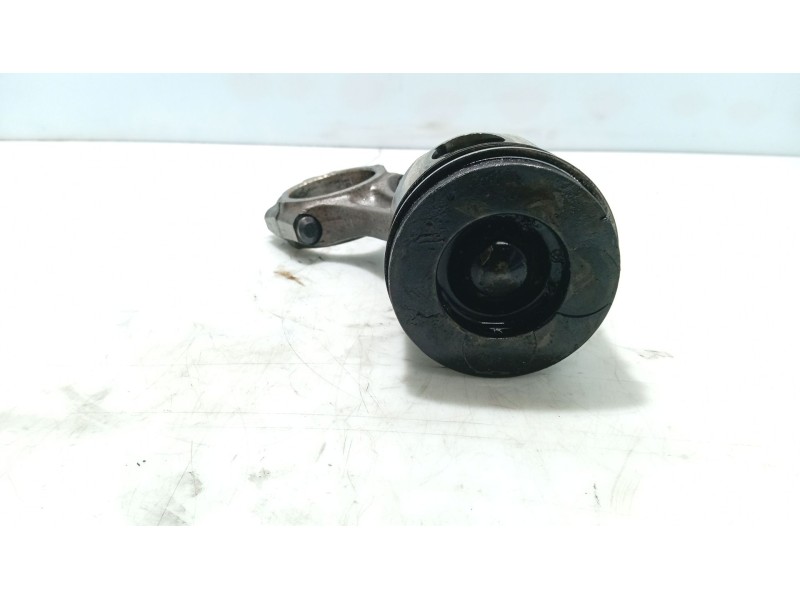 Recambio de piston para kia sorento i (jc) 2.5 crdi referencia OEM IAM   