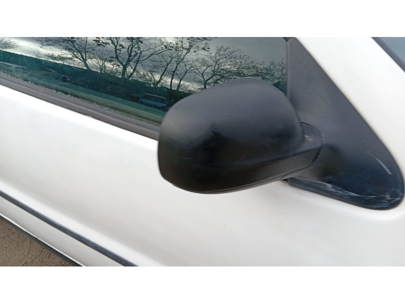 volkswagen polo (6n2) del año 2000