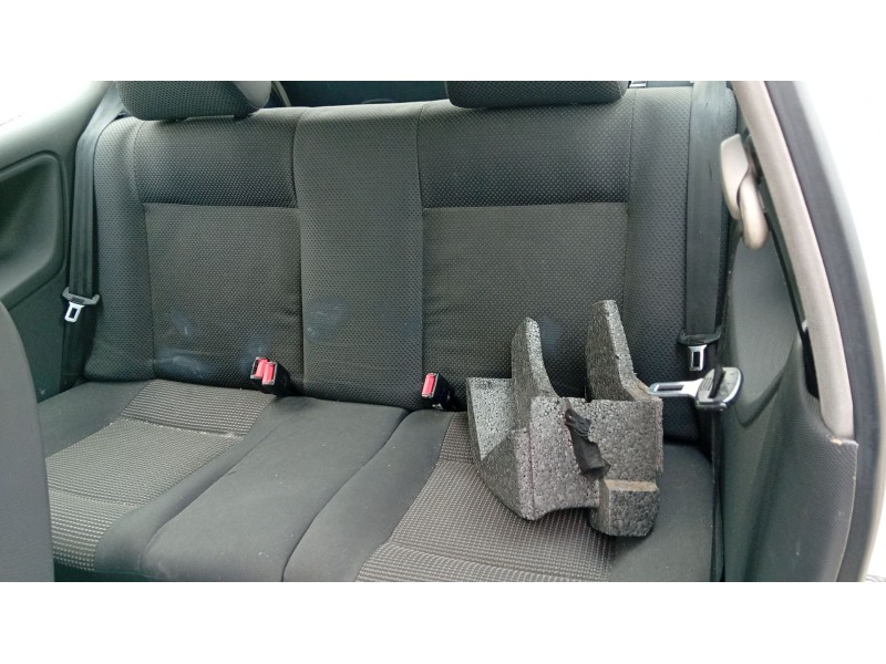 volkswagen polo (6n2) del año 2000