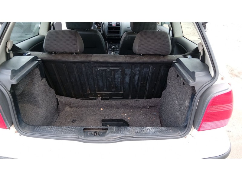 volkswagen polo (6n2) del año 2000