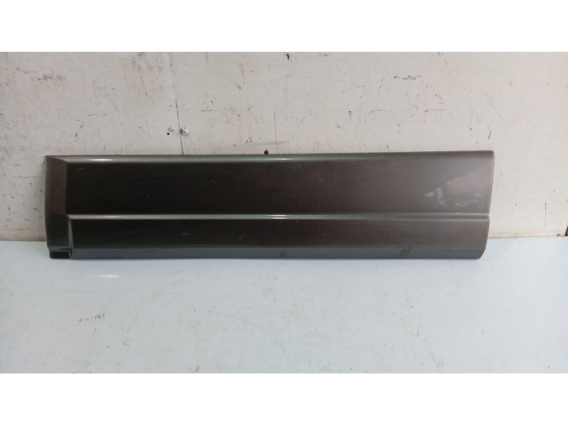 Recambio de moldura para kia sorento i (jc) 2.5 crdi referencia OEM IAM   