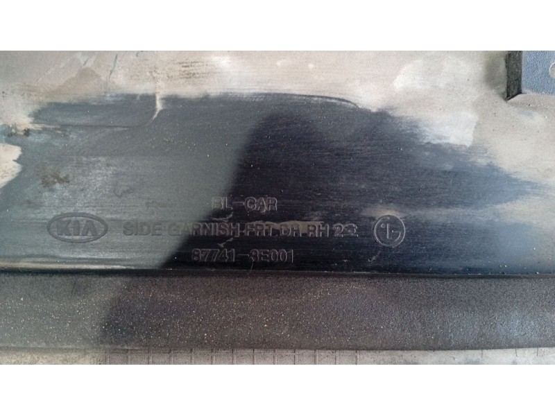 Recambio de moldura para kia sorento i (jc) 2.5 crdi referencia OEM IAM   