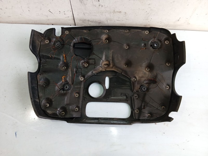 Recambio de tapa motor para kia sorento i (jc) 2.5 crdi referencia OEM IAM   