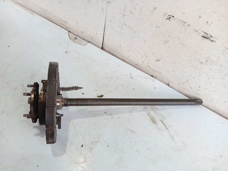 Recambio de mangueta trasera derecha para kia sorento i (jc) 2.5 crdi referencia OEM IAM   