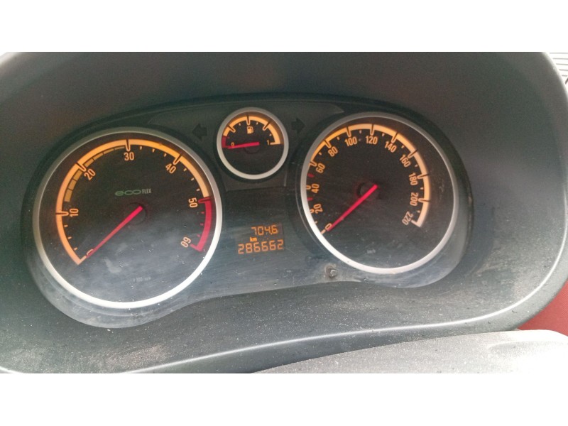 opel corsa d (s07) del año 2008