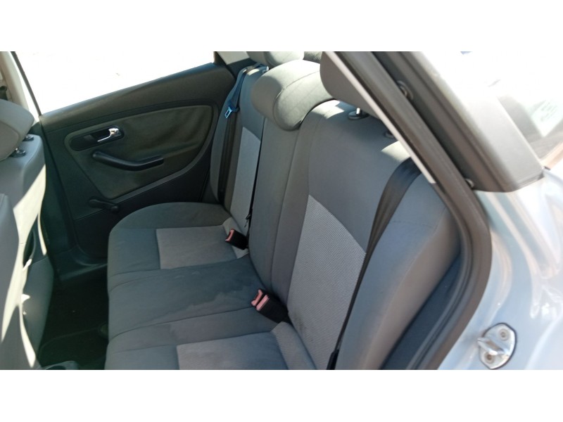 seat cordoba (6l2) del año 2004