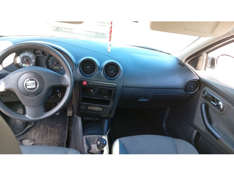 seat cordoba (6l2) del año 2004