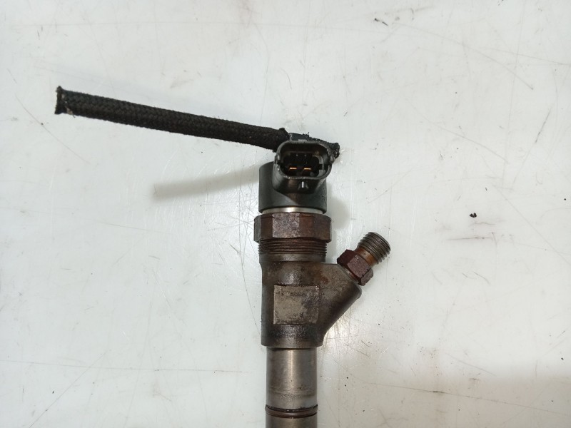 Recambio de inyector para kia sorento i (jc) 2.5 crdi referencia OEM IAM 338004A000  