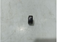 Recambio de mando elevalunas trasero izquierdo para kia sorento i (jc) 2.5 crdi referencia OEM IAM 935803E000GW  