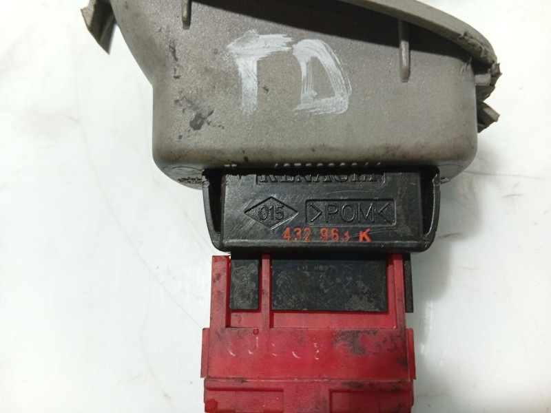 Recambio de mando elevalunas trasero derecho para renault scénic i monospace (ja0/1_, fa0_) 1.9 dti (ja0n) referencia OEM IAM 43