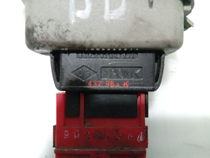 Recambio de mando elevalunas trasero izquierdo para renault scénic i monospace (ja0/1_, fa0_) 1.9 dti (ja0n) referencia OEM IAM 